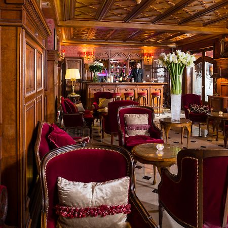 Hotel Regina Louvre Paris Luaran gambar The bar at the Hotel de Crillon