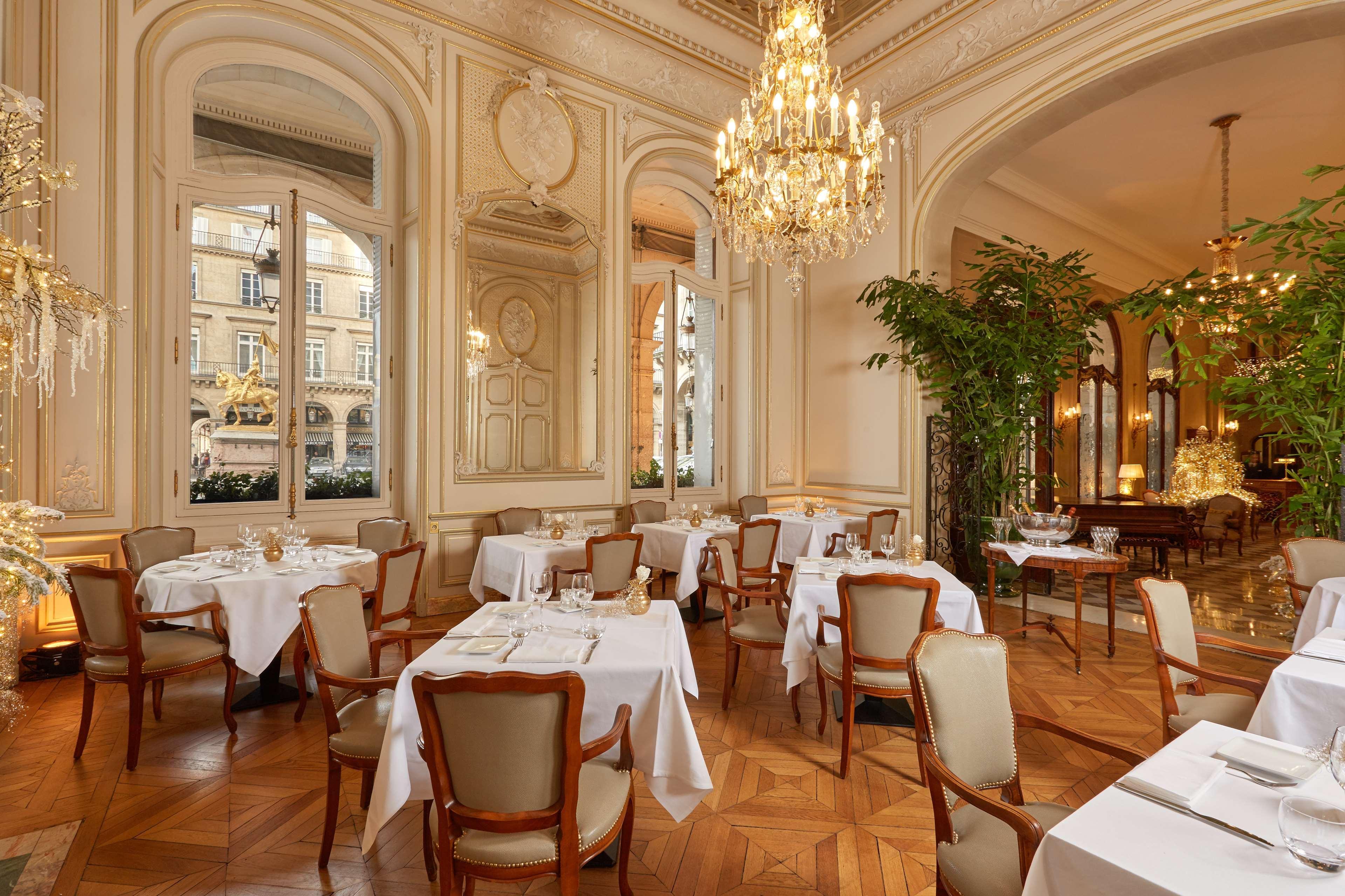 Hotel Regina Louvre Paris Luaran gambar The interior of the restaurant